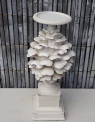 sokkel-dennenappel-ornament-kandelaar-kaars-white-wash-wit